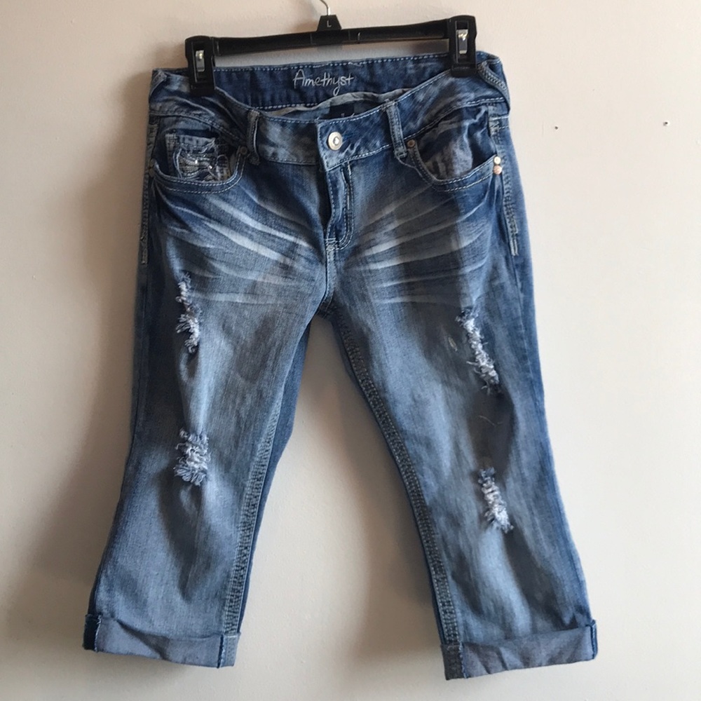 Amethyst capris size 11